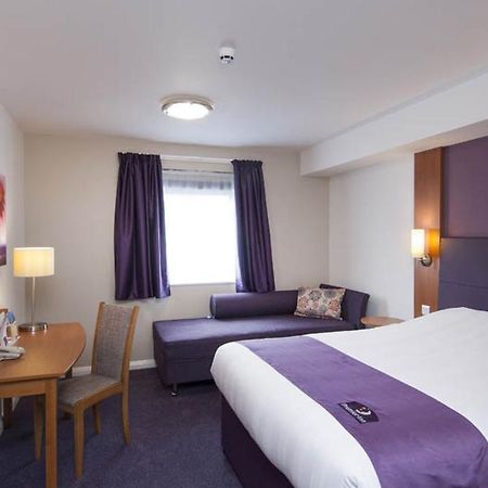 Premier Inn Falkirk East Экстерьер фото