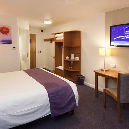 Premier Inn Falkirk East Экстерьер фото